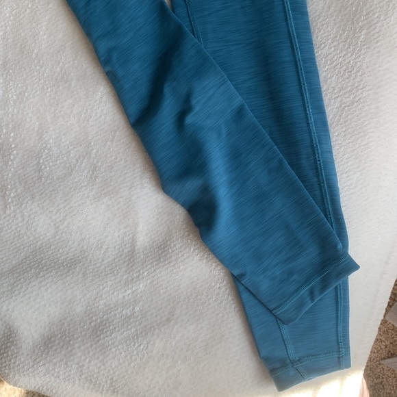 Lululemon Invigorate High-Rise Tight 28” - Picture 5 of 9